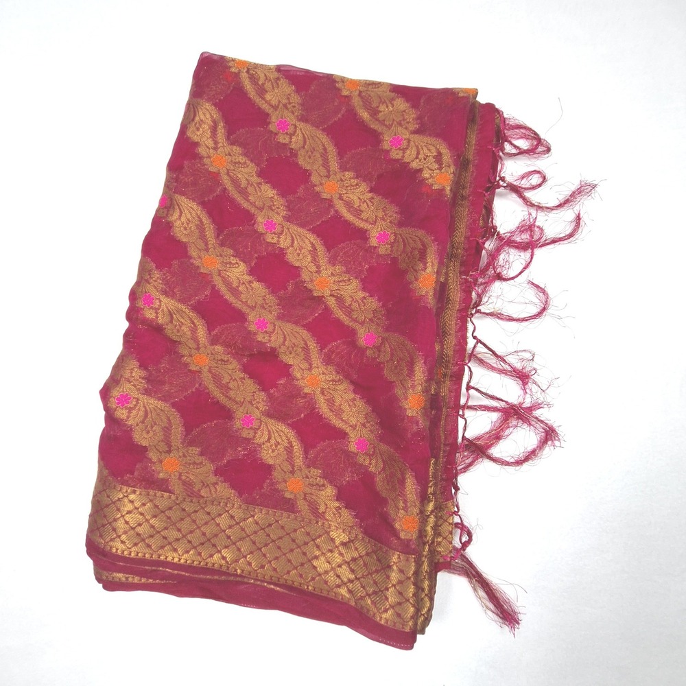 Unbranded Sari Fabric Womens One Size Fuchsia Pink Gold Zari Embroidered 6 Yards